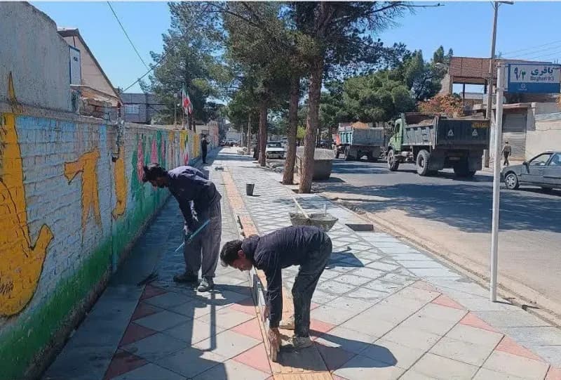 📷گزارش تصویری| اتمام عملیات کفسازی وموزاییک فرش پیاده روحاشیه خیابان شهید باقری ۹/۳