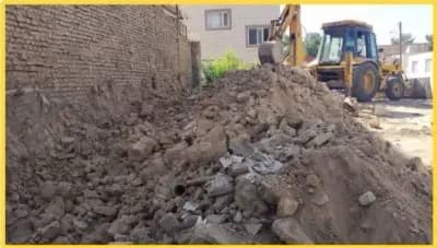 تخریب دیوار فرسوده و مخاطره آمیز اکبرنژاد ۱