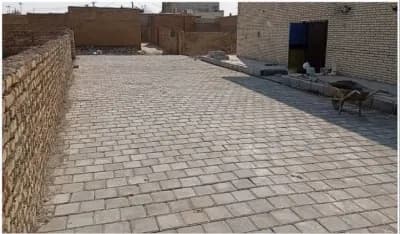 عملیات کفسازی ونصب تایل بتنی کوچه سلطانیه ۷