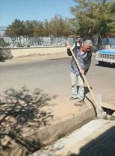 📷گزارش تصویری|  اصلاح شیب کانال آب ضلع جنوبی آرامگاه شهید مدرس