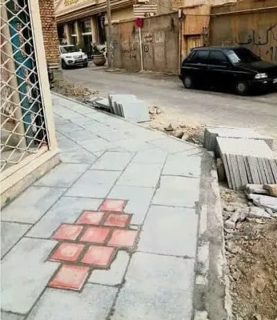 📷گزارش تصویری|  اتمام عملیات سنگ فرش پیاده رو محل عقب نشینی کوچه امام خمینی ۲ سه راهی اول