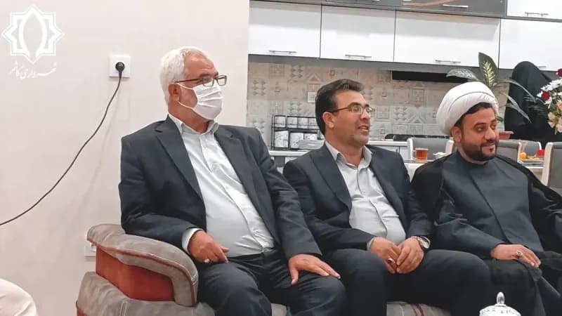🎥گزارش ویدیویی|  عیادت مهندس کوهسرخی شهردار کاشمر  و ریاست شورا اسلامی شهر آقای مهندس مرادزاده و اعضای شورای اسلامی شهر کاشمر حاج آقای خزاعی وآقای مهندس یوسف پور  ریاست آتشنشانی آقای نژاد رحیم ، از