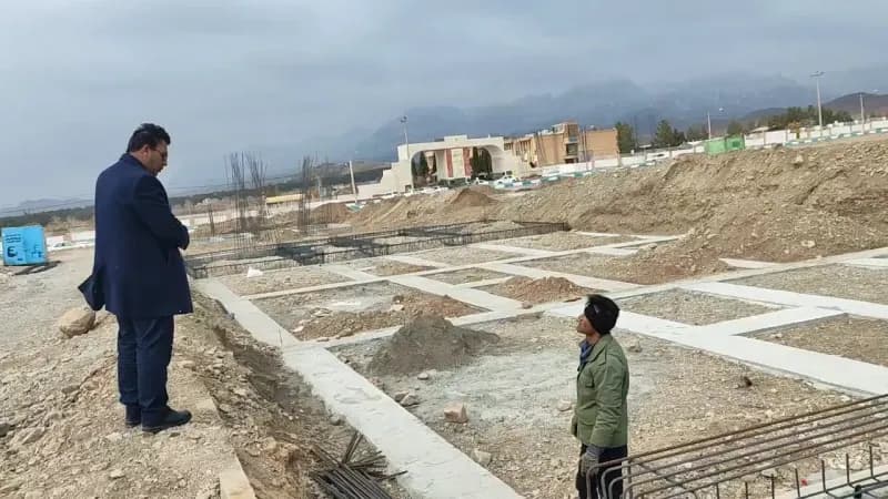 مهندس کوهسرخی شهردار کاشمر از اجرای  عملیات آماده سازی سایت 34هکتاری نهضت ملی مسکن روبروی دانشگاه پیام نور وسایت ۱۸۸هکتاری خبر داد