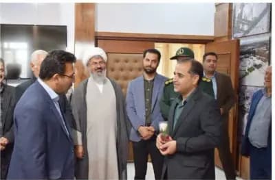 📷گزارش تصویری  دیدار مهندس برامکی  مدیرکل دفتر امور شهری و شوراهای استانداری و همچنین امام جمعه معزز و فرماندهی محترم بسیج وسپاه پاسداران انقلاب اسلامی ،مسئولین شهرستان با مهندس کوهسرخی شهردار کاشمر