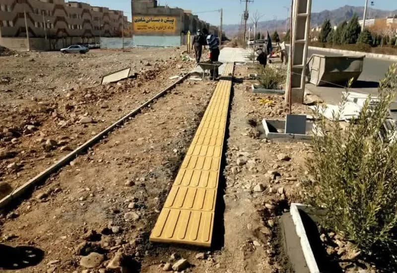 📷گزارش تصویری|  عملیات کفسازی وسنگ فرش پیاده رو حاشیه بلوارتعاون