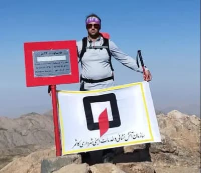 صعود جناب آقای محمد نجار از آتش نشانان شهرداری کاشمر به قله بینالود