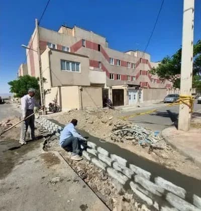 📷گزارش تصویری|  عملیات نصب جدول واصلاح ورودیها به صورت آبنما فاز ۵ خیابان ارغوان