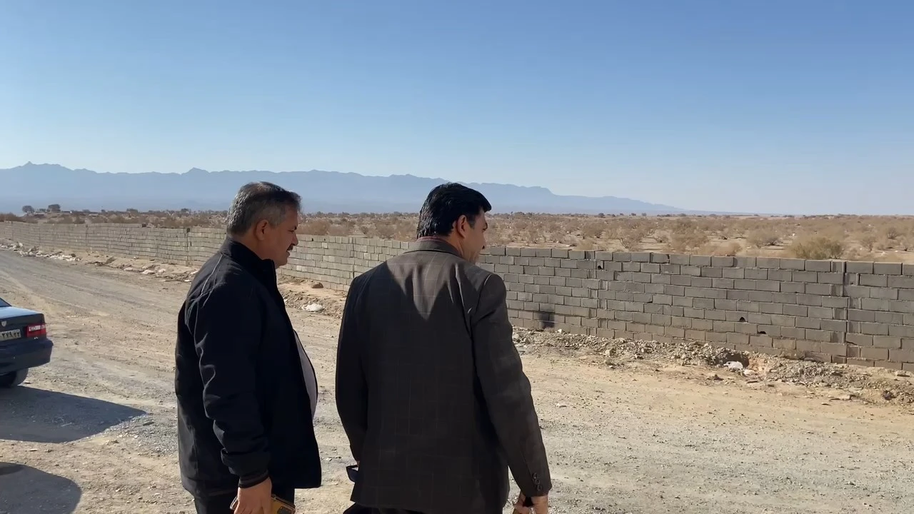 بازدید مهندس نجار معاونت خدمات شهری شهرداری کاشمر از محل دفن زباله