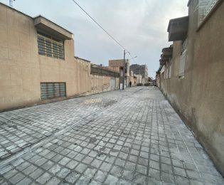 📷گزارش تصویری| اجرای عملیات تایل فرش معابر شهری، خیابان شهید چمران ۱