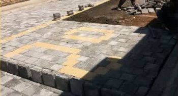 📷گزارش تصویری| ادامه عملیات نصب تایل بتنی کوچه عارف قزوینی۳