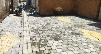 گزارش تصویری: عملیات نصب تایل بتنی کوچه های ۱۷شهریور۵/۲وکوچه ۱۵خرداد۵(داخل فرعی)