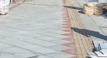 گزارش تصویری: ادامه عملیات کفسازی پیاده روضلع جنوب بلوارمعلم