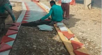 📸گزارش تصویری|| ادامه‌عملیات کف سازی حاشیه دانش ۵