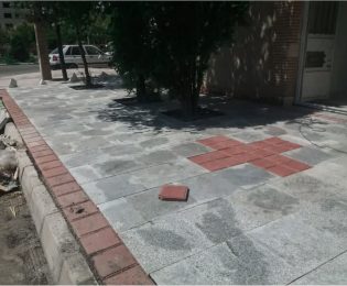 📷گزارش تصویری| عملیات پیاده روسازی وسنگ فرش پیاده رو بلوارسیدمرتضی(ع)جلوی فروشگاه جهاد