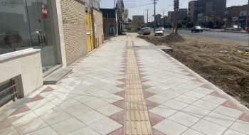📷گزارش تصویری| اجرای عملیات تایل فرش معابرشهری، حاشیه خیابان معلم
