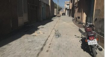 📷گزارش تصویری|  ادامه عملیات‌نصب تایل بتنی کوچه قائم ۱۰
