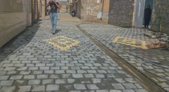 📷گزارش تصویری|  عملیات نصب تایل بتنی و کانیو وسط سلطانیه۹