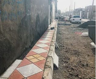 📷گزارش تصویری|  عملیات پیاده روسازی وسنگ فرش خیابان قائم ۳۲