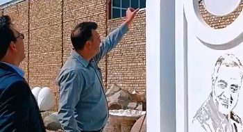 بازدید شهردار محترم و آقای مهندس هاشمی روابط عمومی شهرداری کاشمر از کارگاه های تولید المان های نوروزی