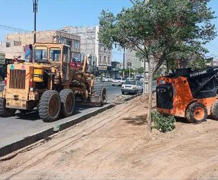 📷گزارش تصویری|  آماده سازی فضای حاشیه بولوار معلم برای فروشندگان سیار و حمایت از فروش محصولات شهرستان