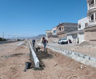 📷گزارش تصویری|  ادامه عملیات نصب جدول ضلع شمالی بولوار شورا