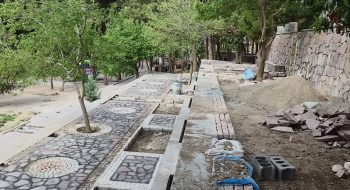 📷گزارش تصویری|  عملیات دیوارچینی سنگی  و کفسازی داخل پارک جنگلی امامزاده