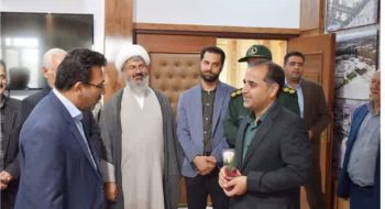 📷گزارش تصویری  دیدار مهندس برامکی  مدیرکل دفتر امور شهری و شوراهای استانداری و همچنین امام جمعه معزز و فرماندهی محترم بسیج وسپاه پاسداران انقلاب اسلامی ،مسئولین شهرستان با مهندس کوهسرخی شهردار کاشمر و پرسنل شهرداری کاشمر همزمان با فرا رسیدن ۱۴ تیرماه روز شهرداریها و دهیاریها