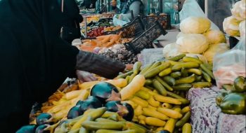 خدمتی ماندگار در این دوره مدیریت شهری  -احیای بازار روز شهرداری کاشمر با 122 غرفه فعال