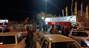 همزمان با مبعث حضرت رسول اکرم (ص) مراسم بزرگ نورافشانی و موکب شهرداری کاشمر ابتدای بولوار سید مرتضی ع