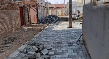 عملیات نصب جدول کانیووسط ونصب تایل بتنی انتهای کوچه‌۱۵خرداد۵ سمت چپ