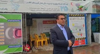 بازدید مهندس کوهسرخی از غرفه‌های هلال احمر در جوار امامزاده سید مرتضی (ع)