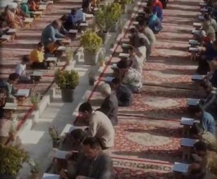 ♦️اختتامیه محافل قرآنی شهرستان کاشمر در بزرگترین پارک خطی شرق کشور با محوریت پویش ملی زندگی با آیه ها برگزار شد .🌱